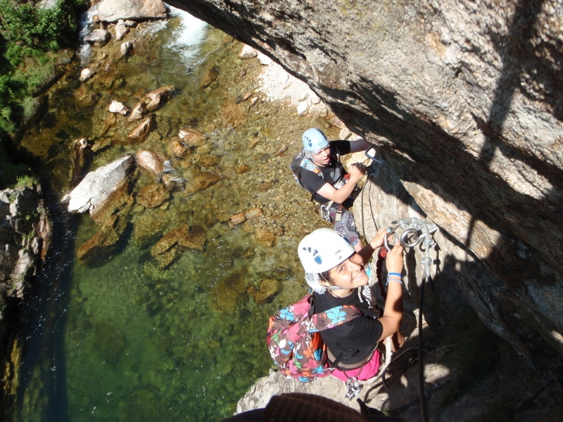 Village Camps International Summer Camp Ard&egrave;che, France 2019-07-26 https://www.villagecamps.com/journals_admin/images/25-9-Isis and Tibo at Via Ferrata.jpg